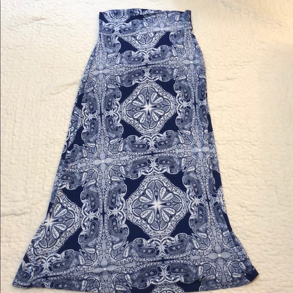 Charlotte Russe maxi skirt pattern. Never worn